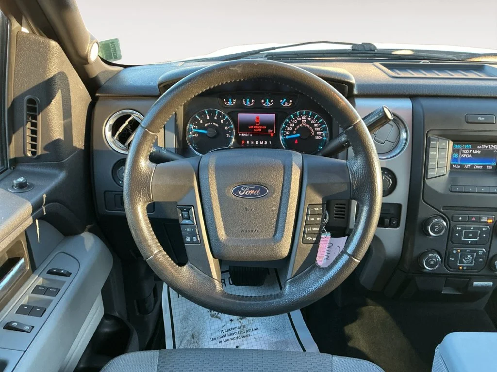 Used 2013 White Ford XLT image 17