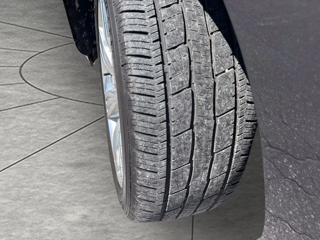 Used 2024 Gray Ford Platinum image 33