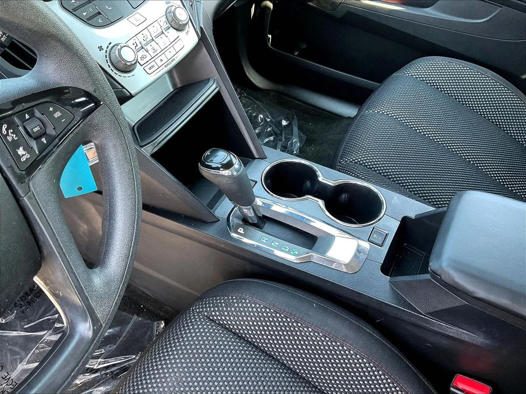 Used 2016 Silver Ice Metallic Chevrolet LS image 19