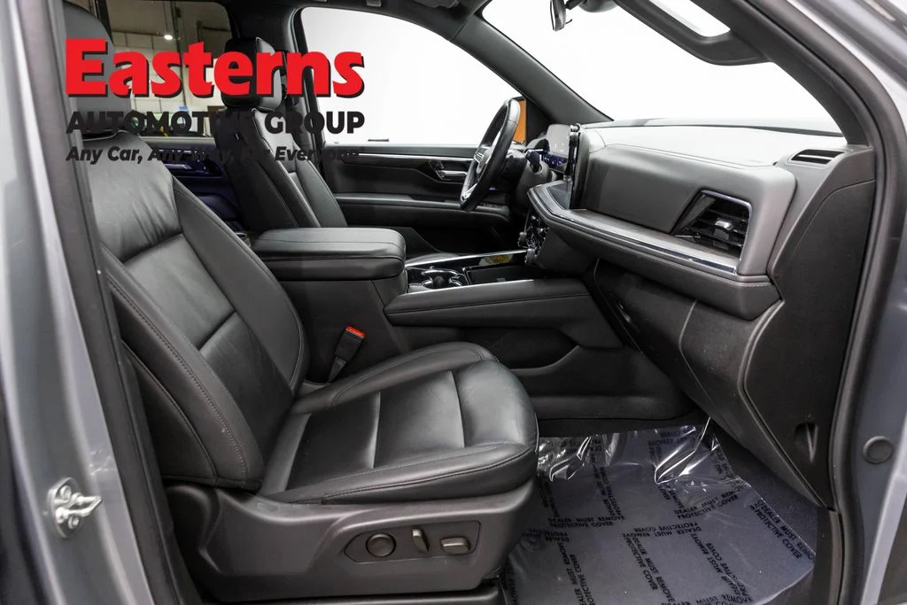 Used 2025 Gray Chevrolet LT image 26