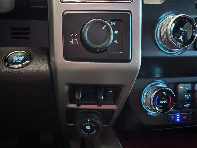 Used 2021 Red Ford King Ranch image 23