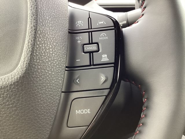 New 2026 Wind Chill Pearl <sup>1</sup> Toyota  XSE image 18