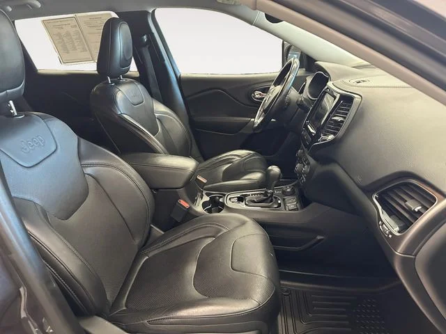 Used 2019 Gray Jeep Limited image 15