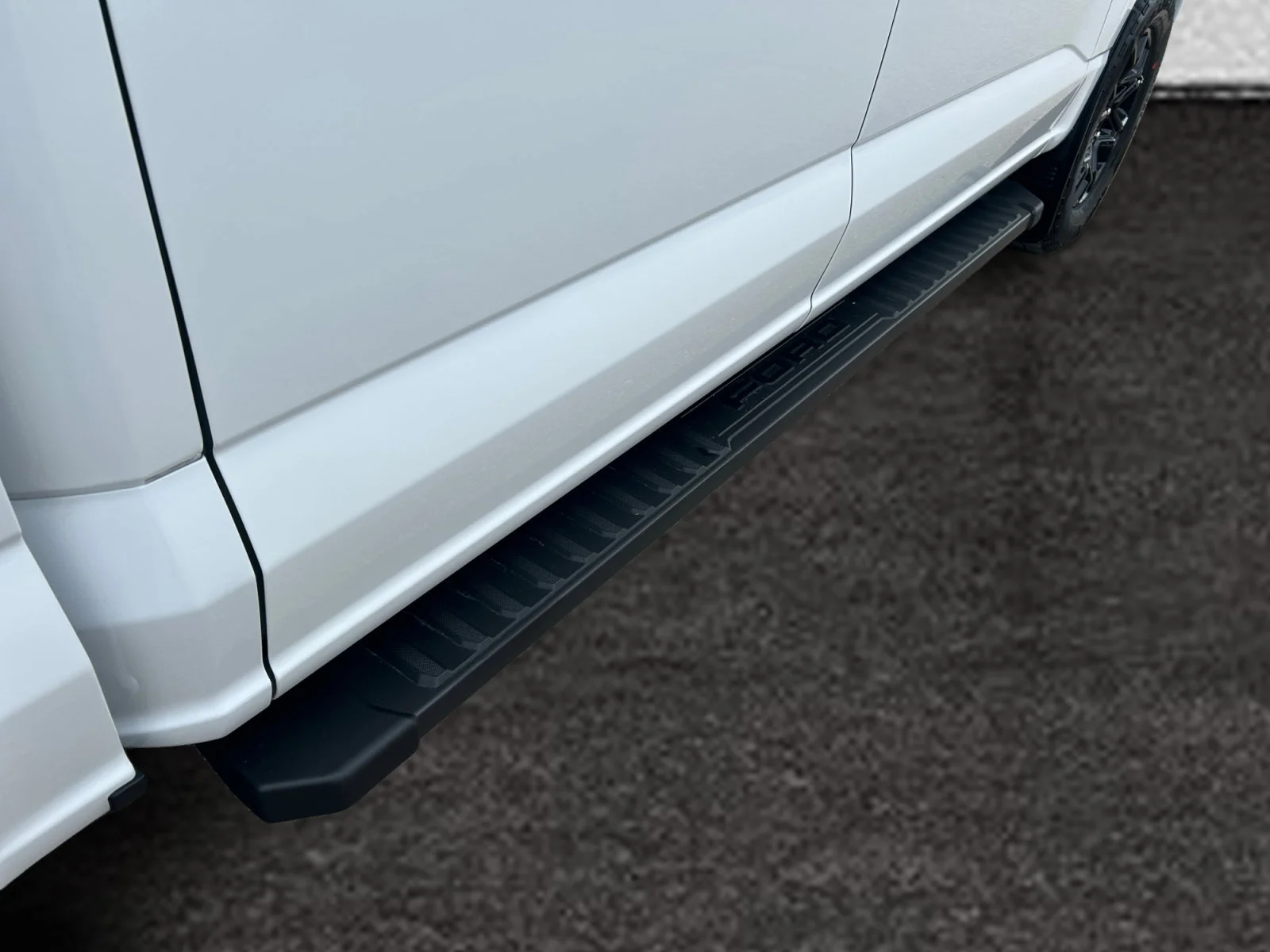 New 2026 Oxford White Ford XLT image 11