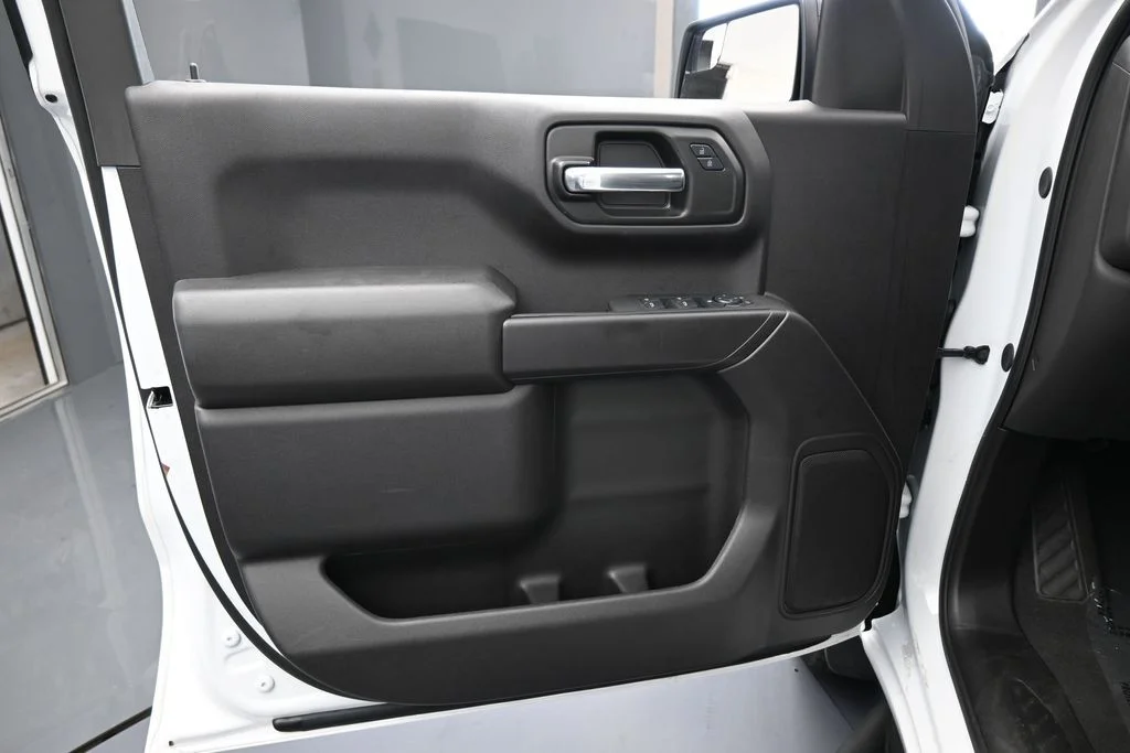 Used 2024 Summit White Chevrolet Custom Trail Boss image 11