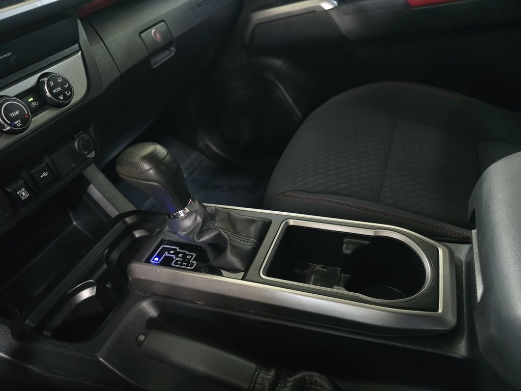 Used 2020 Magnetic Gray Metallic Toyota SR5 image 26