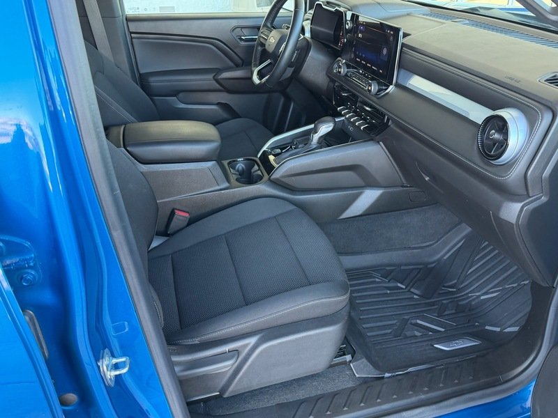 2023 Chevrolet Colorado LT - Photo 17