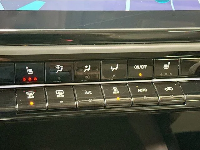 2027 Chevrolet Bolt LT - Photo 23