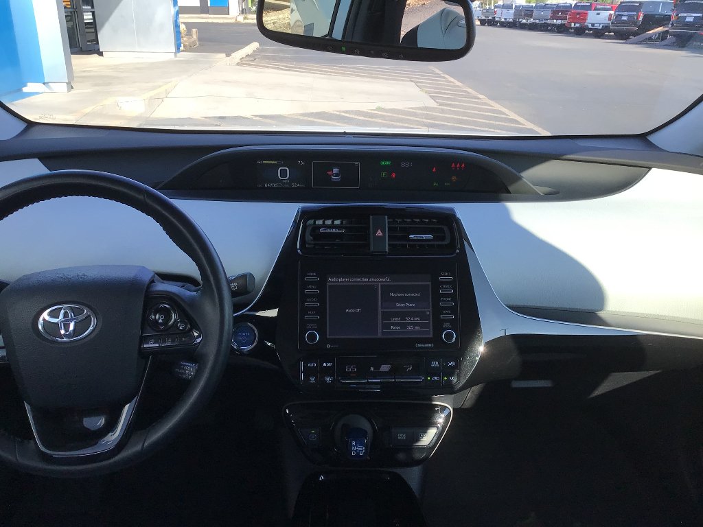 Used 2022 White Toyota L Eco image 12