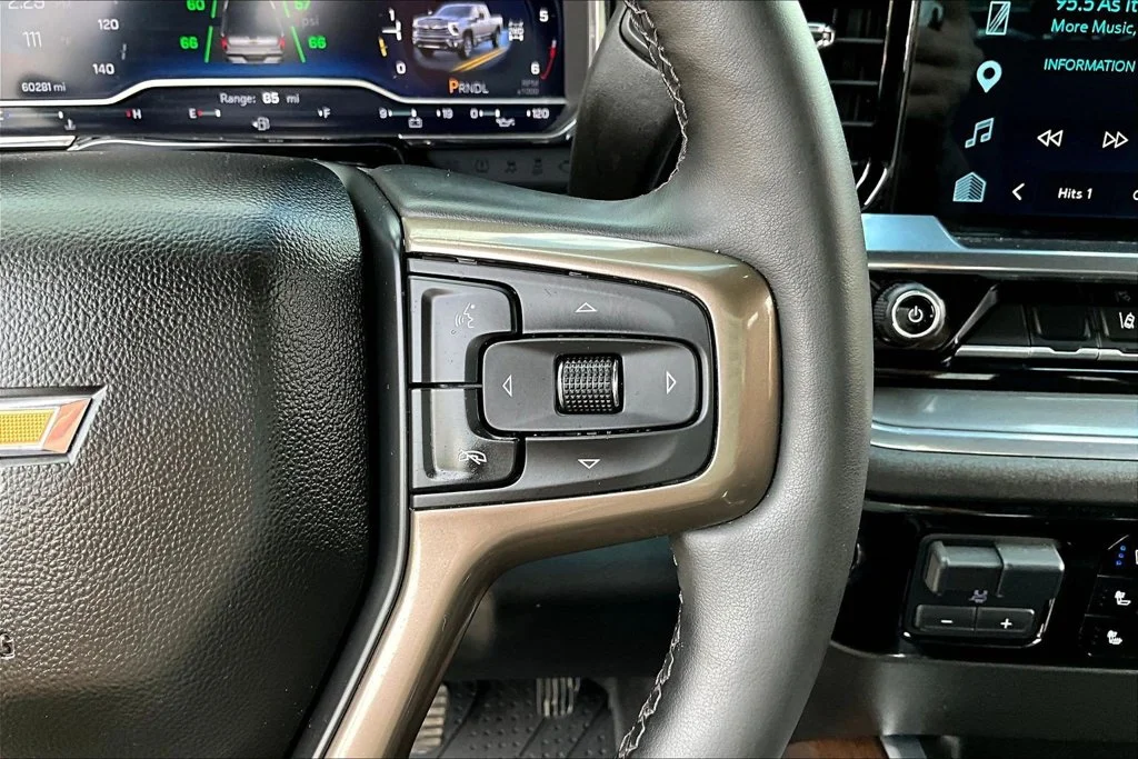 Used 2024 Black Chevrolet High Country image 13