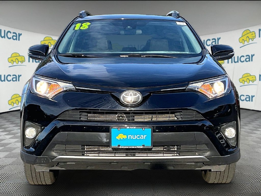 Used 2018 Black Toyota XLE image 2