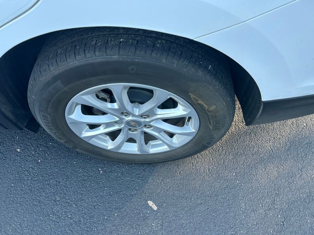 Used 2020 White Chevrolet LT image 12