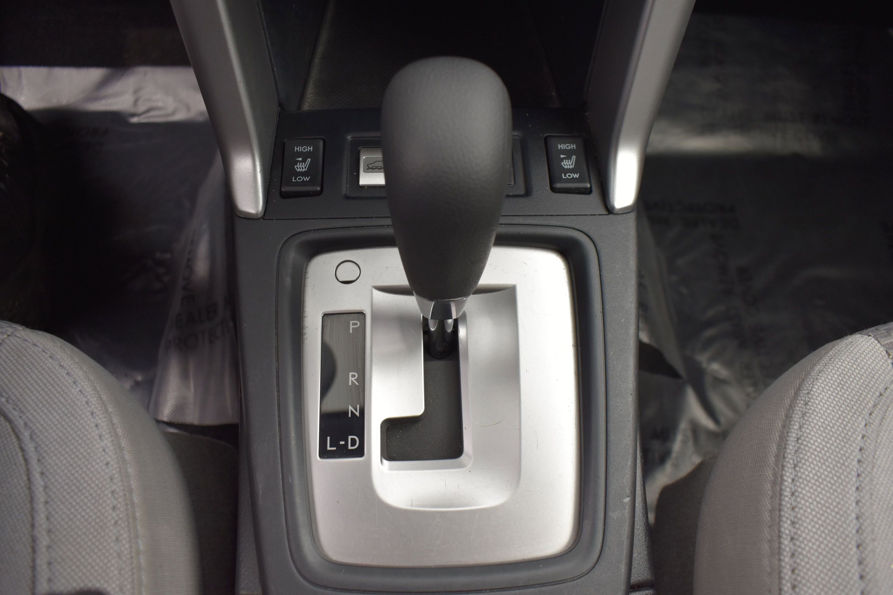 Used 2018 Jasmine Green Metallic Subaru Premium image 11