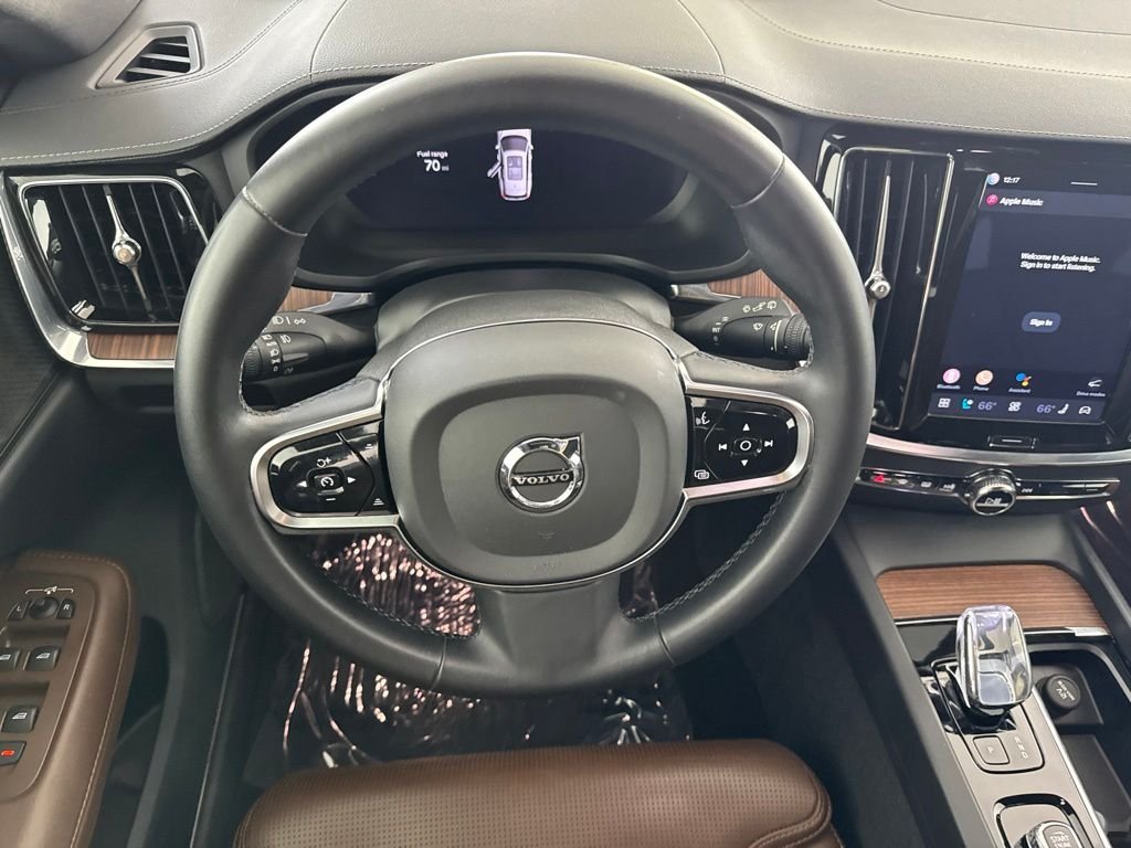 Used 2023 Gray Volvo Ultimate image 29