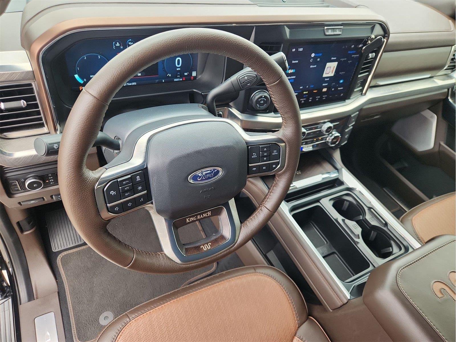 2025 Ford F-250 photo 10 of 35