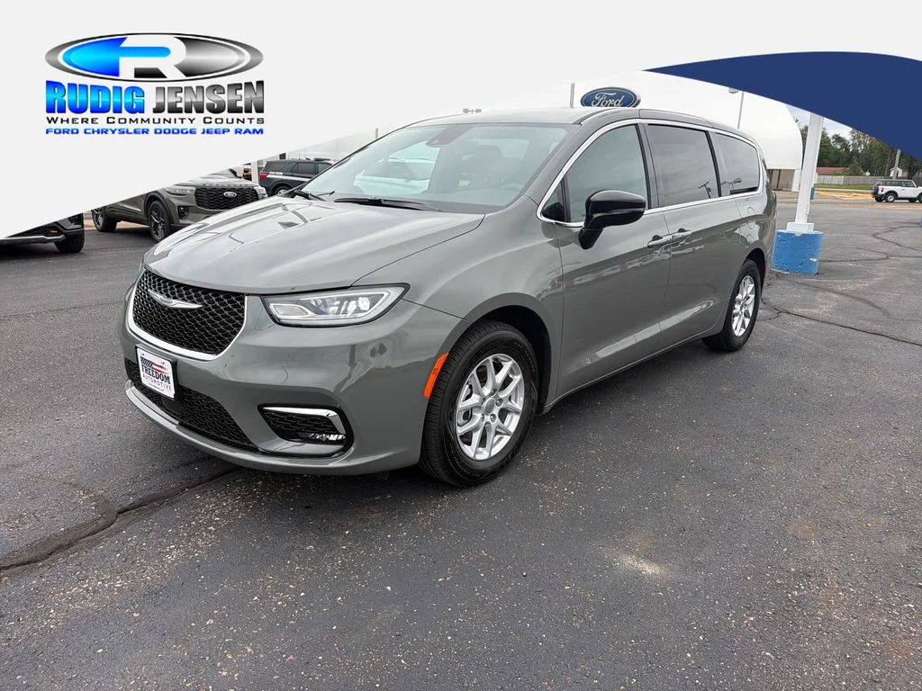 2025 Chrysler Pacifica