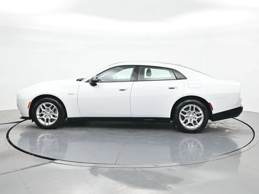 New 2026 White Knuckle Exterior Paint Dodge R/T image 10