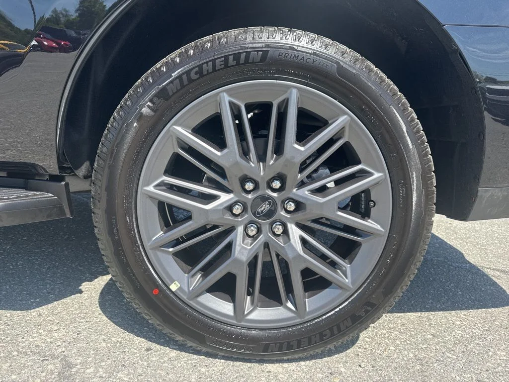 Used 2026 Black Ford Platinum image 34