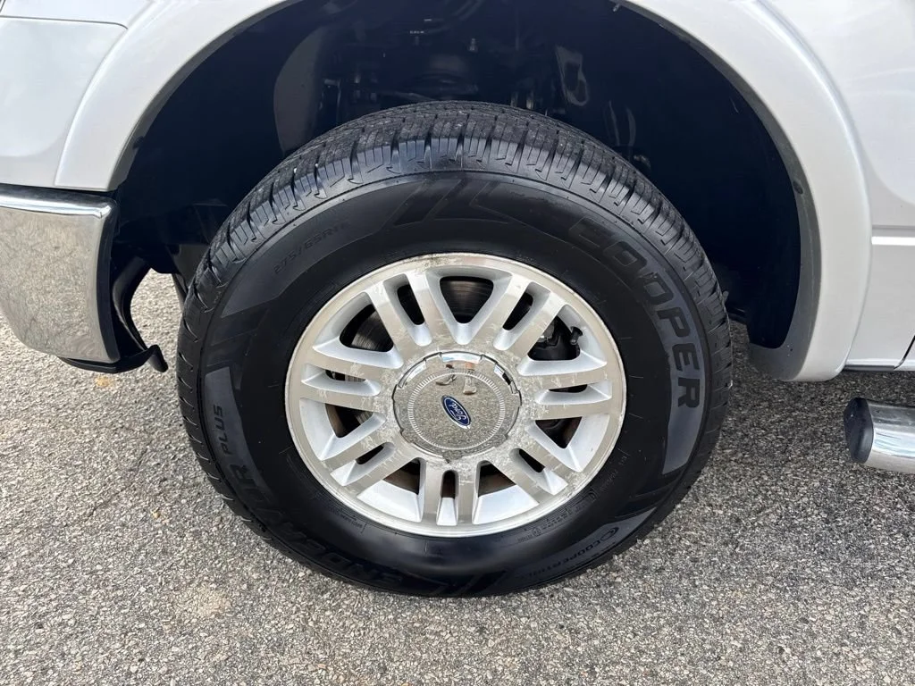 Used 2012  Ford XL image 30