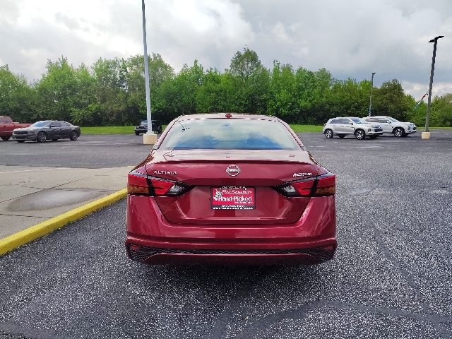 Used 2025 Red Nissan 2.5 SV image 6