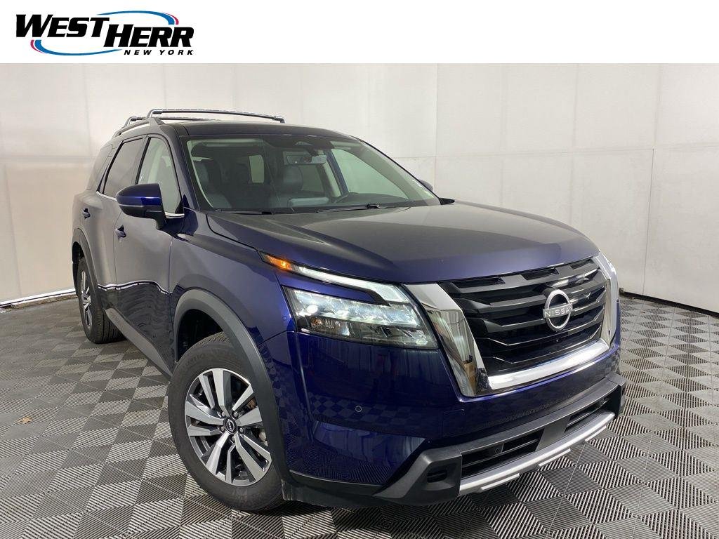 Used 2025 Deep Ocean Blue Nissan SL image 1