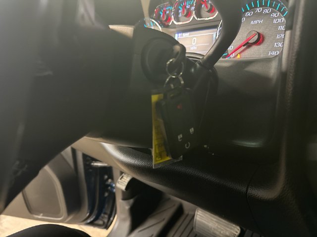 Used 2019 DEEP OCEAN BLUE METALLIC Chevrolet LT image 19