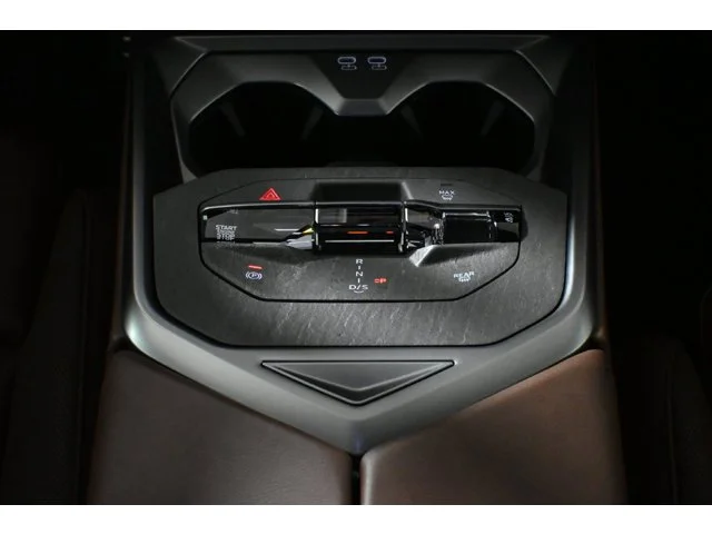 New 2027 Pine BMW 40 xDrive image 21