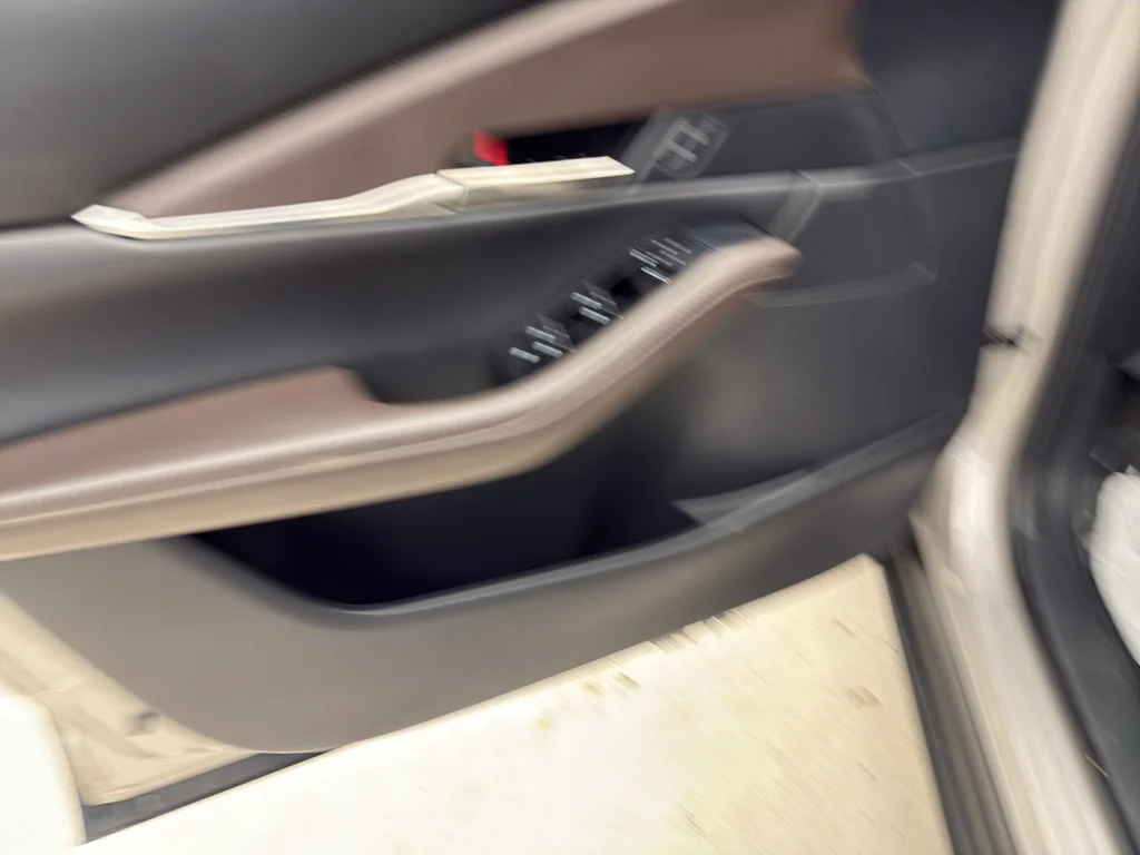 2023 Mazda CX-30 Premium - Photo 19