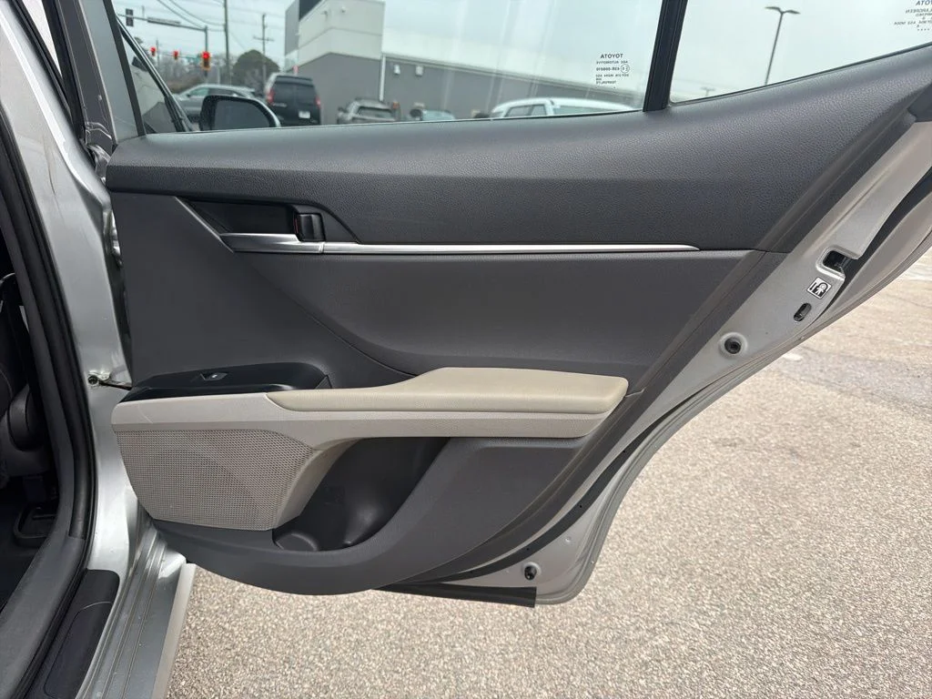 Used 2019 Silver Toyota LE image 26