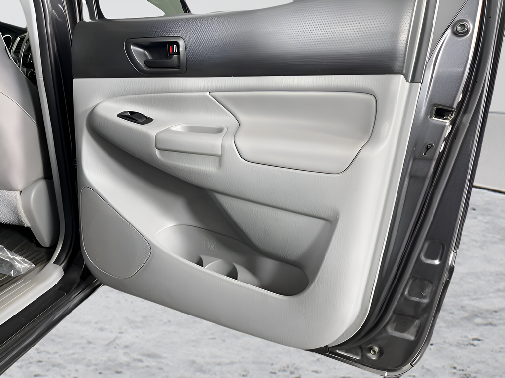 2013 Toyota Tacoma Base - Photo 12