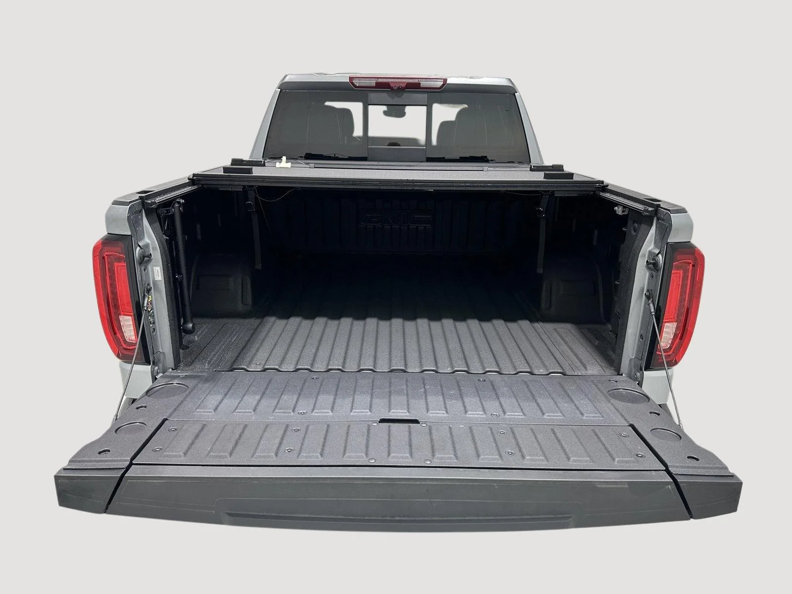 Used 2025 Sterling Metallic GMC Denali Ultimate image 26