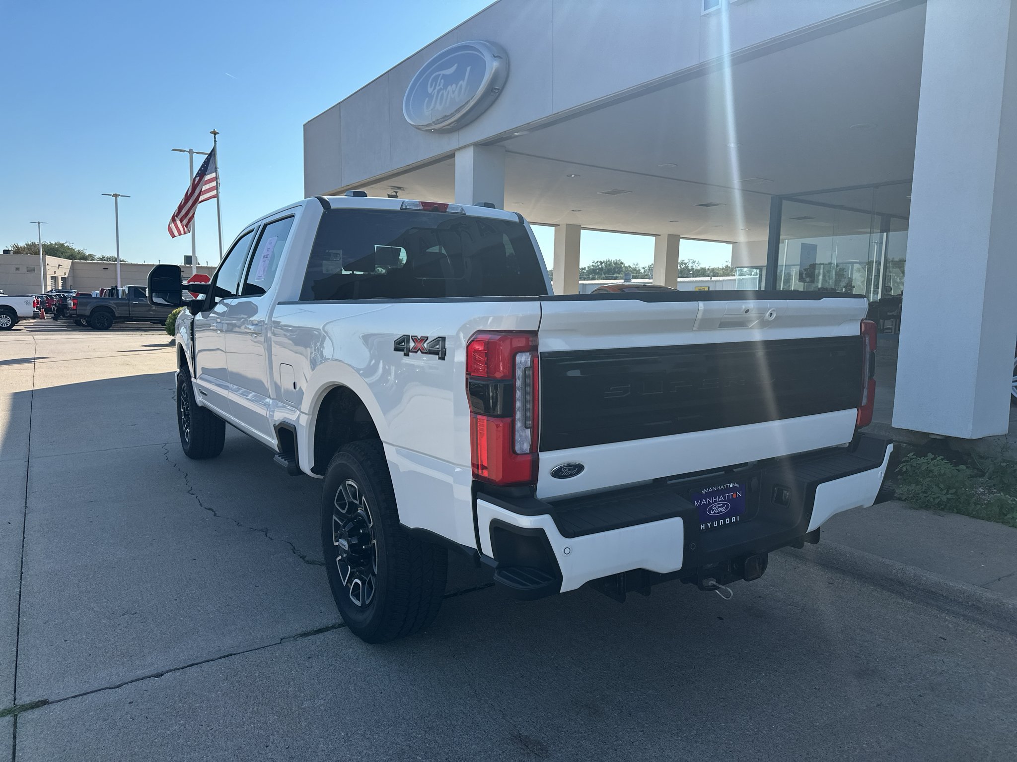Used 2026 Oxford White Ford PLATINUM image 12