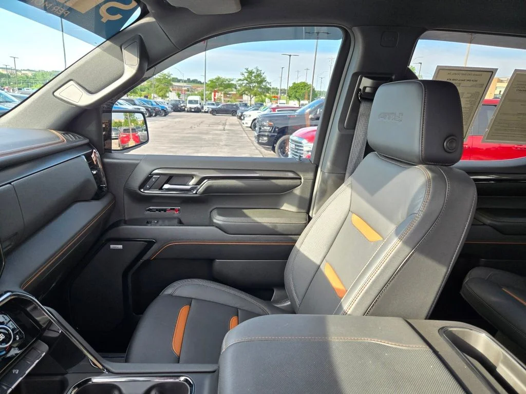 Used 2024 Blue GMC AT4 image 27