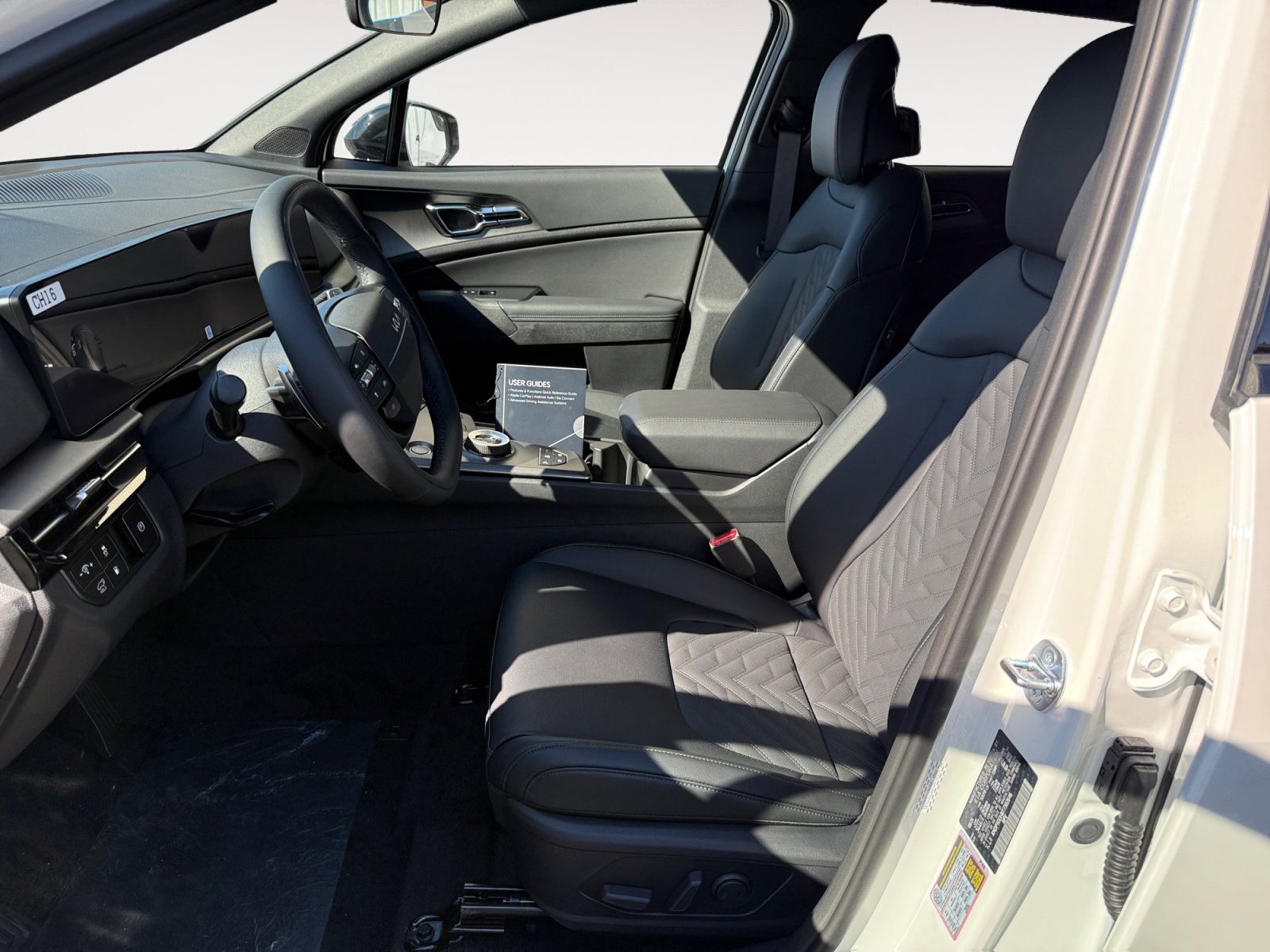 New 2026 Snow White Pearl Kia X-Line image 10