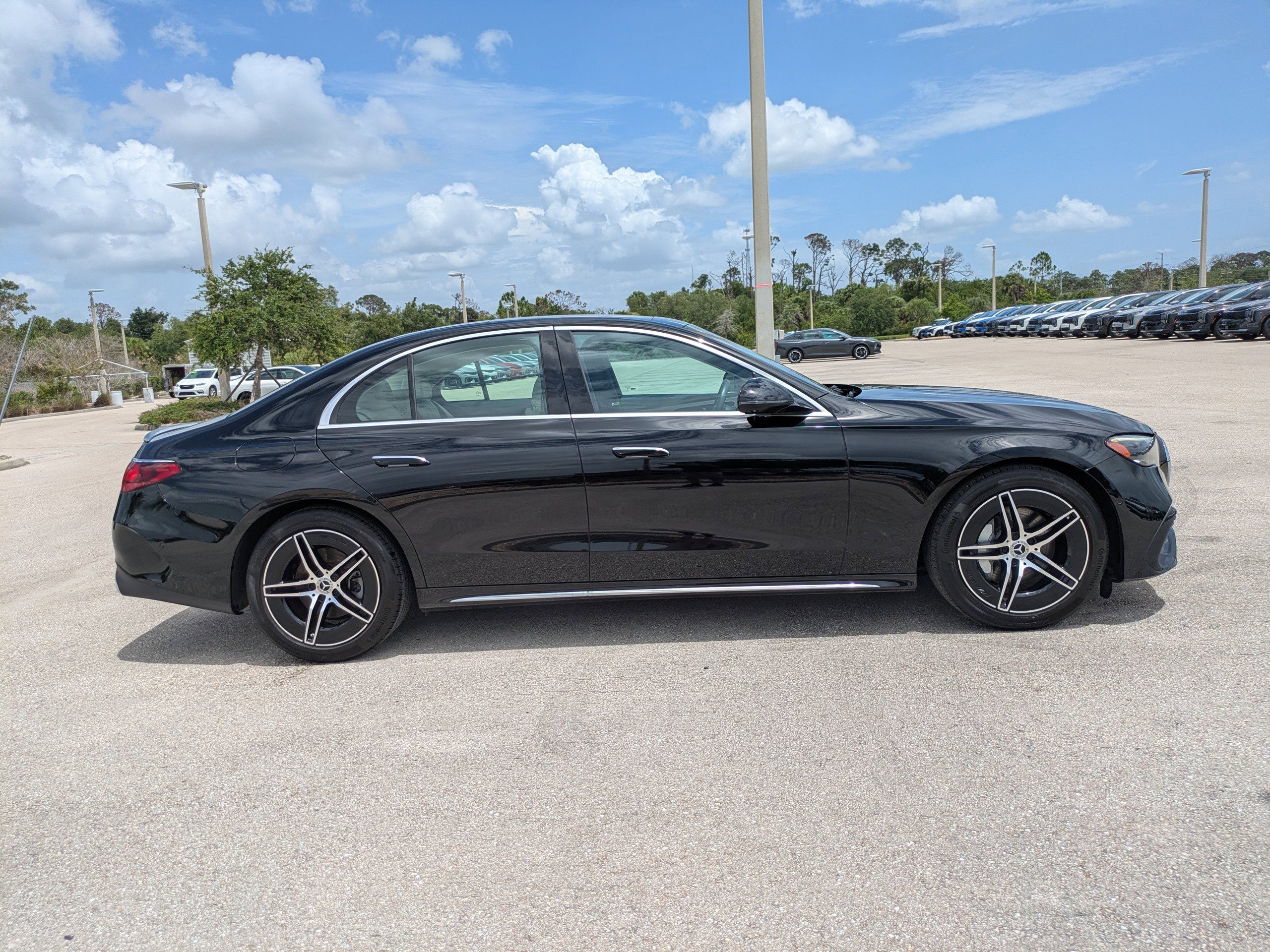 Used 2025 Obsidian Black Metallic Mercedes-Benz E 350 image 3