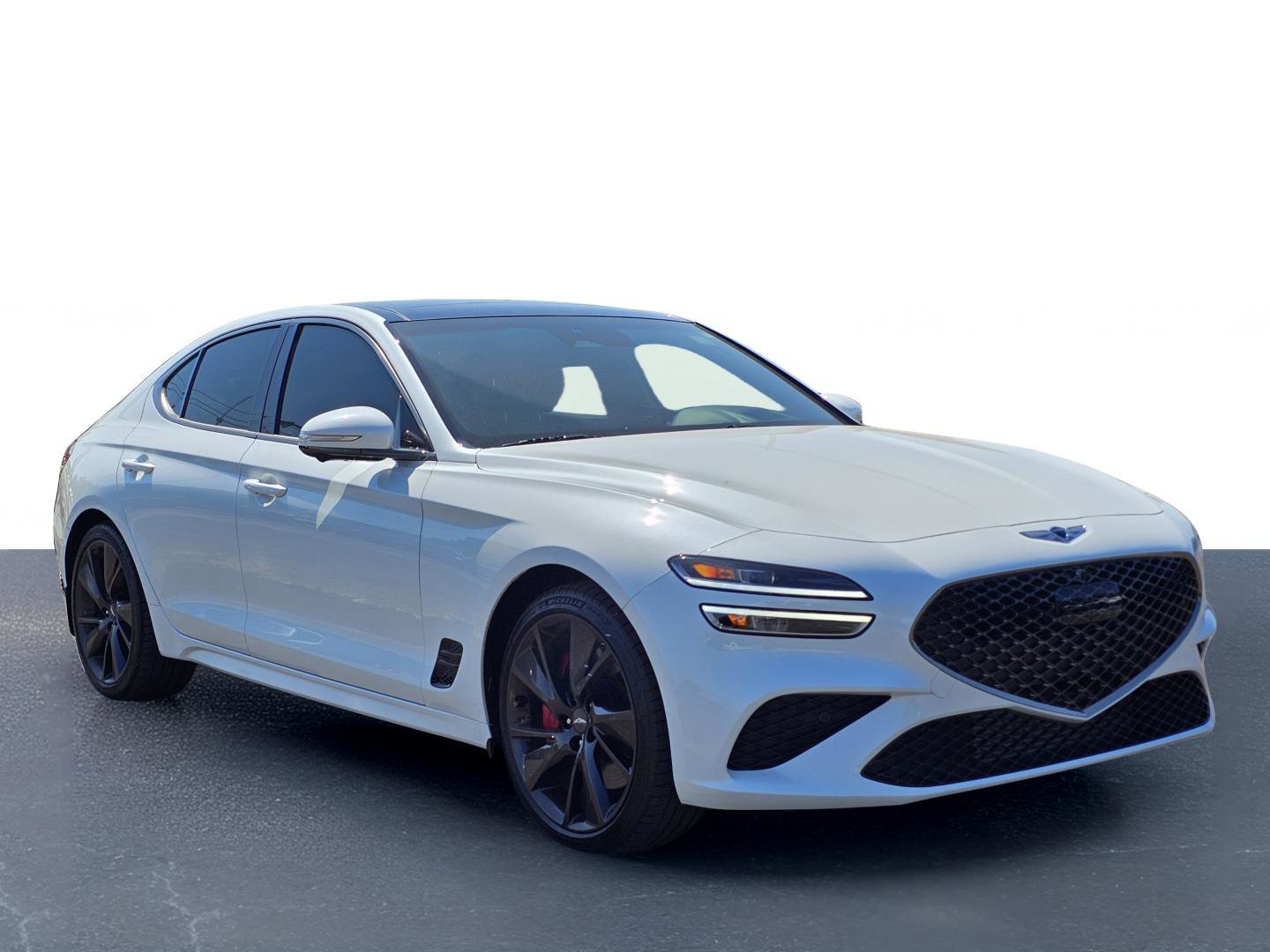 Used 2023 Uyuni White Genesis 3.3T image 5
