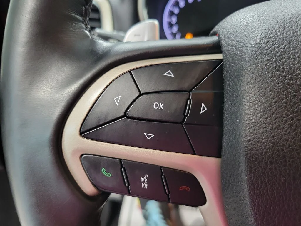 Used 2017 Red Jeep Laredo image 32