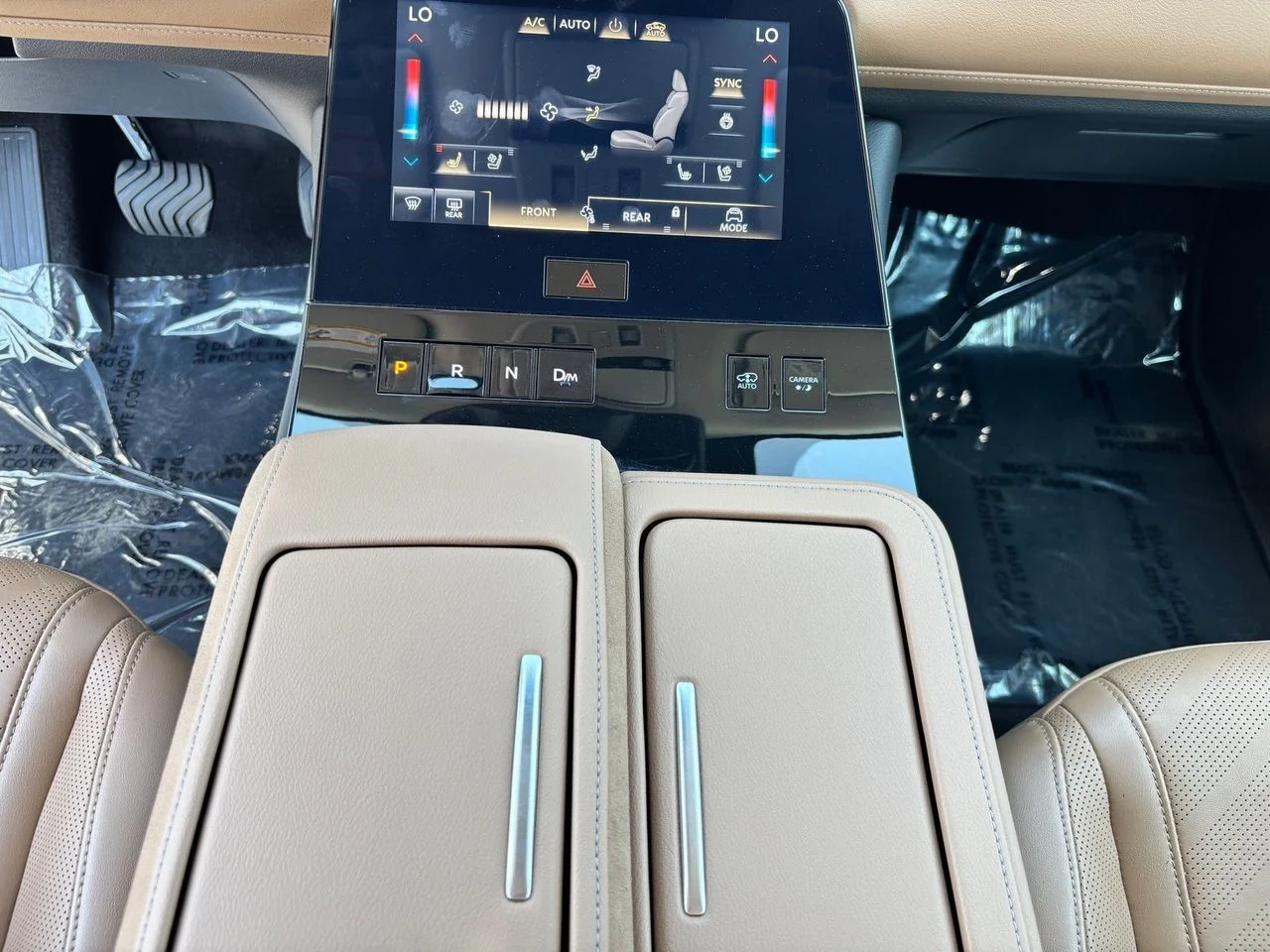 Certified Used 2025 Radiant White INFINITI Luxe image 27