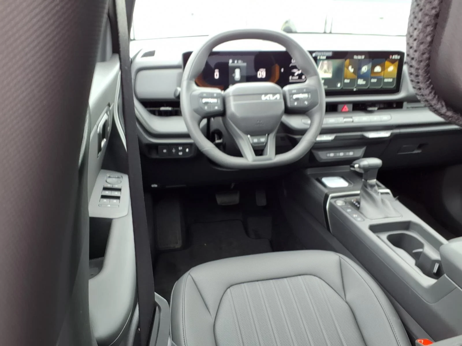 New 2027 Iceberg Green Kia X-Line SX image 3
