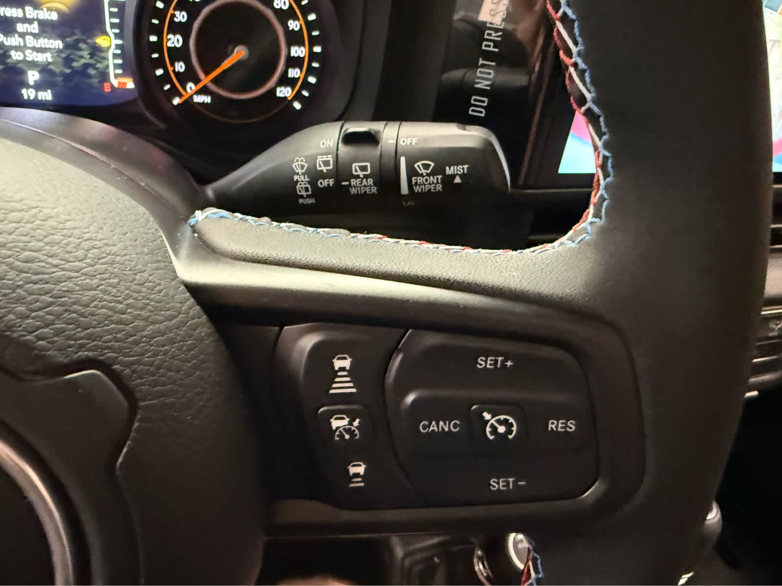 New 2026 BRIGHT WHITE CLEAR COAT Jeep Sport S image 27