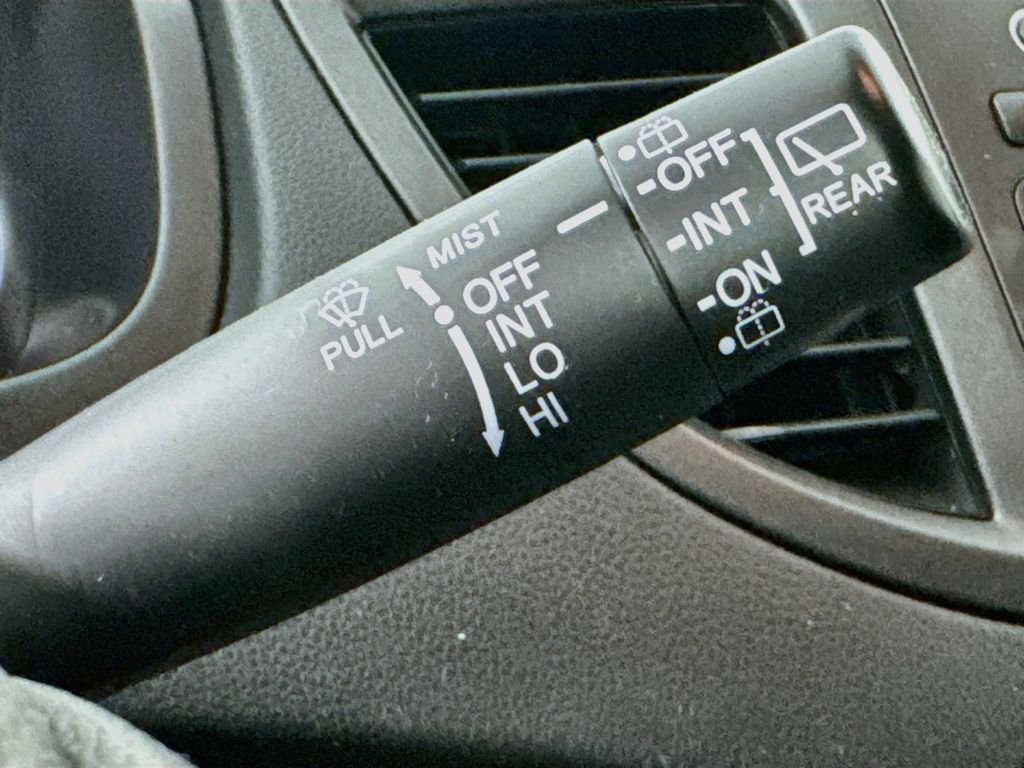 Used 2014 Mountain Air Metallic Honda LX image 13
