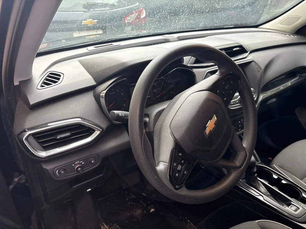 Used 2023 Black Chevrolet LT image 9