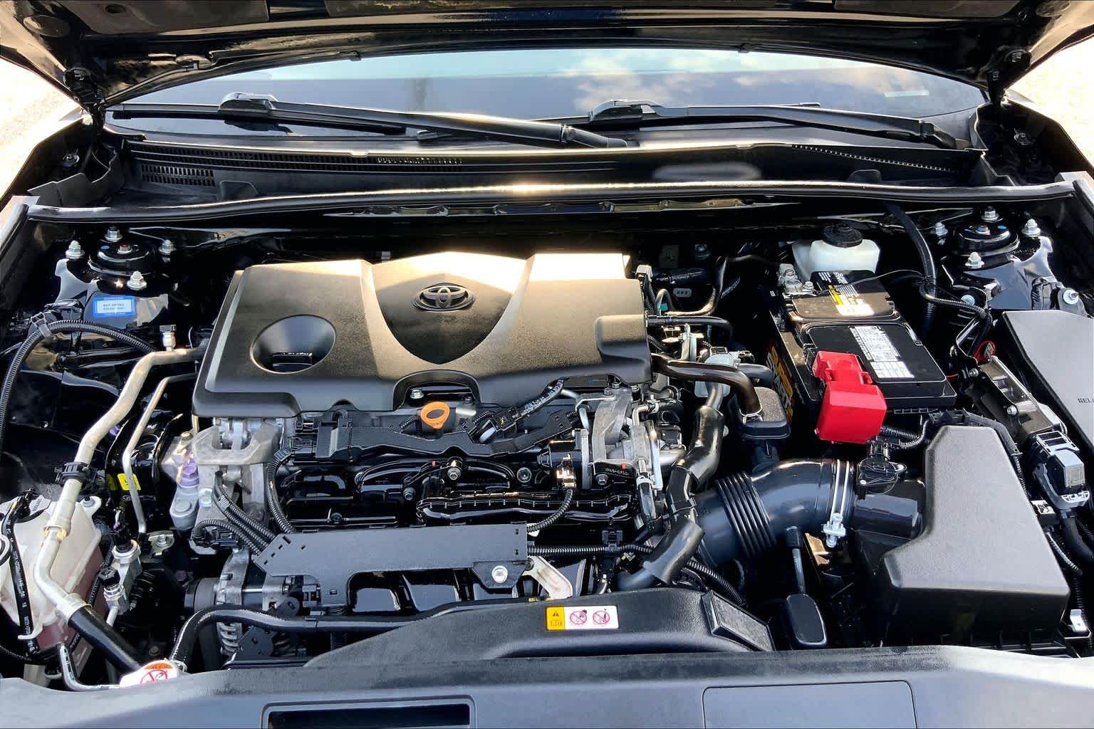 Used 2019 Midnight Black Metallic Toyota XSE image 31