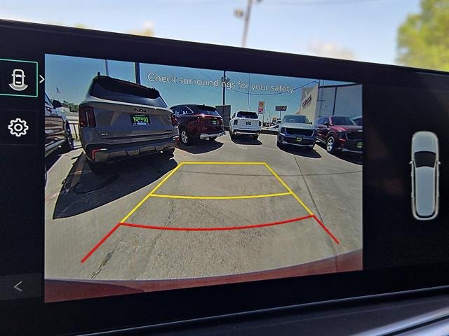 2025 Kia Sorento S - Photo 22