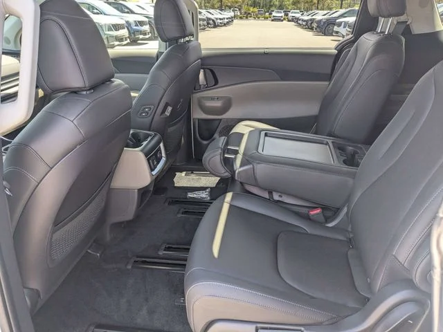 New 2026 Ivory Silver Kia SX image 15