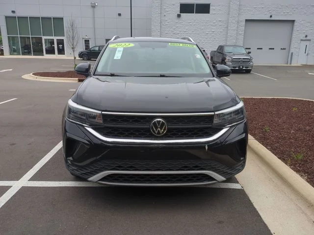 Used 2022  Volkswagen 1.5T SE image 3