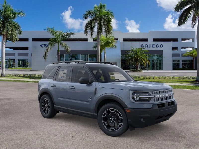 New 2026 Azure Gray Metallic Tri-Coat Ford Outer Banks® image 31