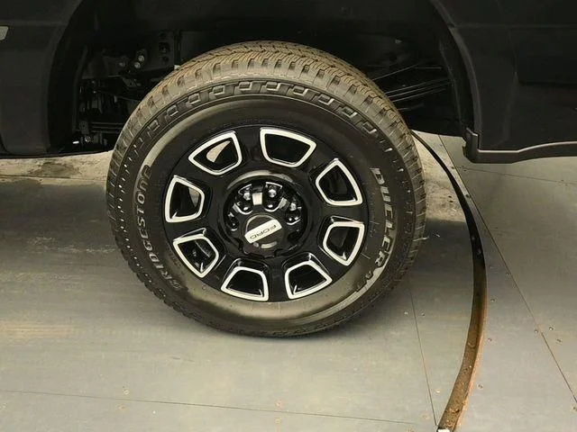 New 2026 Agate Black Metallic Ford F-350® Platinum® image 9