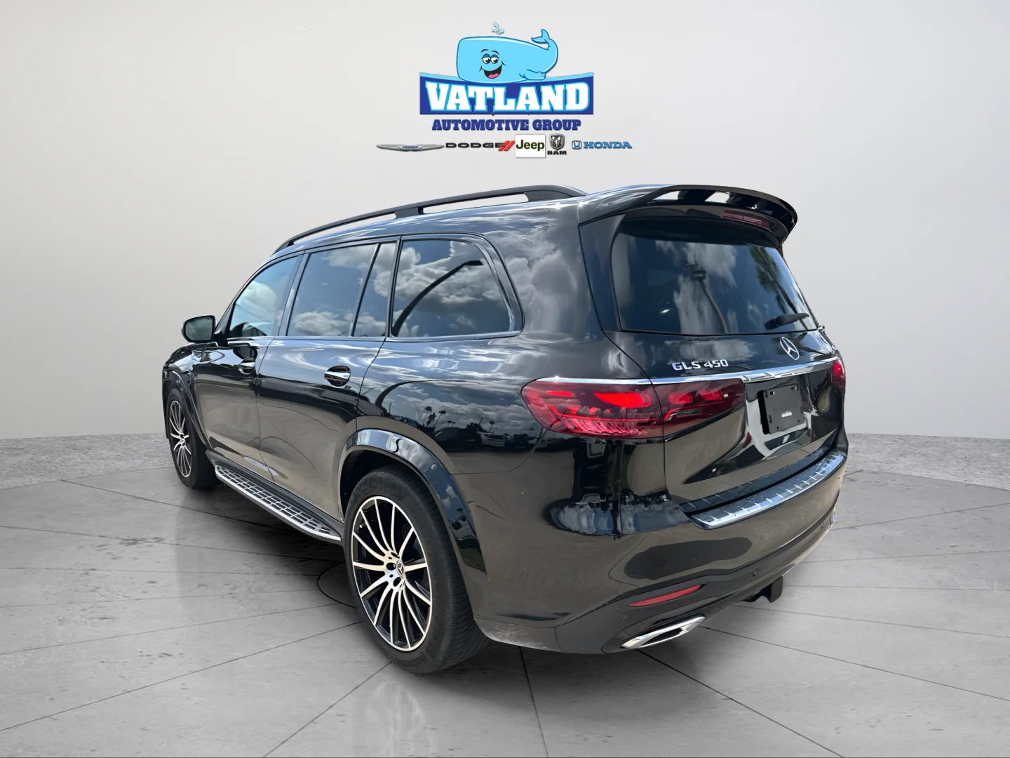 Used 2025 Black Mercedes-Benz GLS 450 image 29