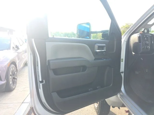 Used 2021 Silver Chevrolet Work Truck image 16
